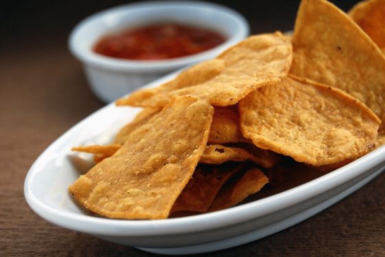 Tortilla Chips with Salsa Dipping